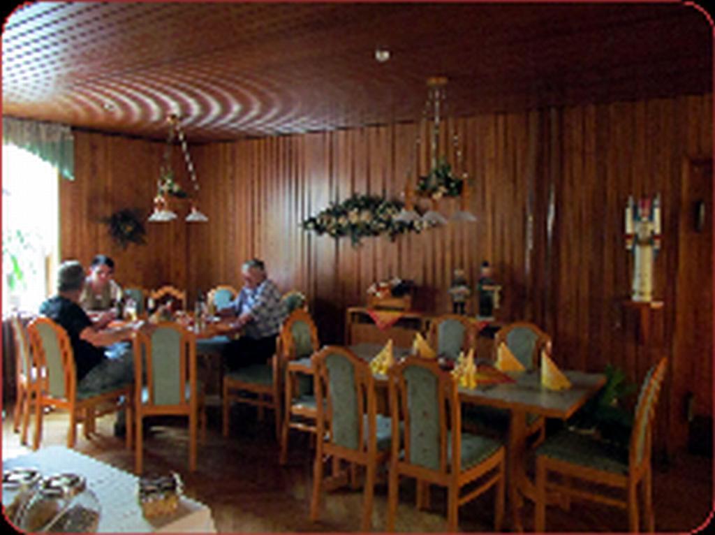 Zur Edlen Krone Neuhausen  Esterno foto